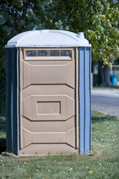 Best Portable restroom trailer rental  in Melrose Park, NY
